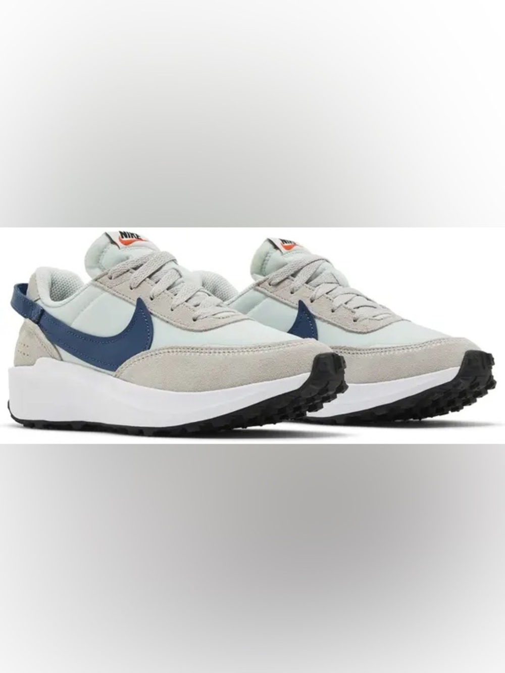 Nike Womens Waffle Debut